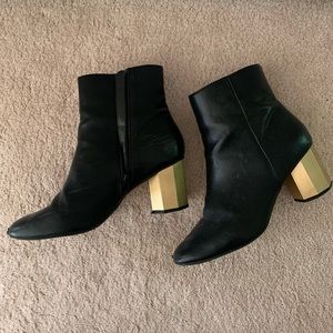 urban outfitters gold geometric block heel black leather boots - size 10